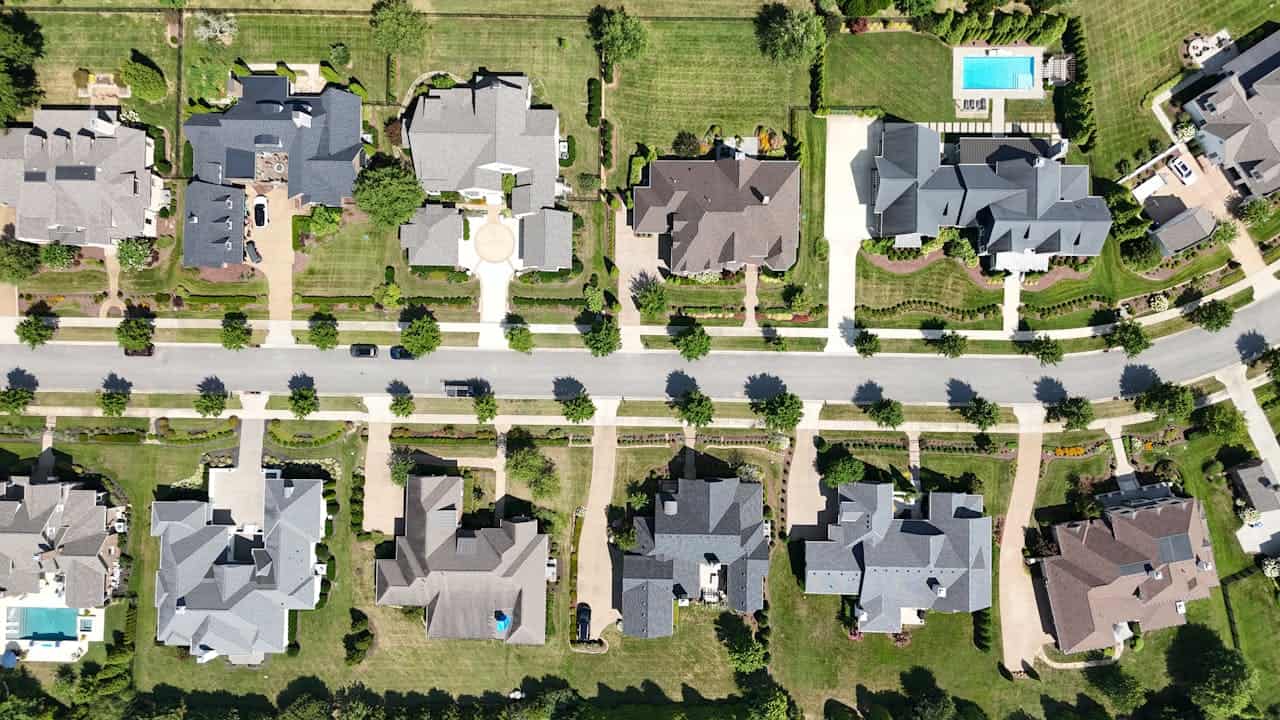 Aerial view of a well-planned residential neighborhood representing HOA-managed homes and community properties in Lake Stevens, Washington.